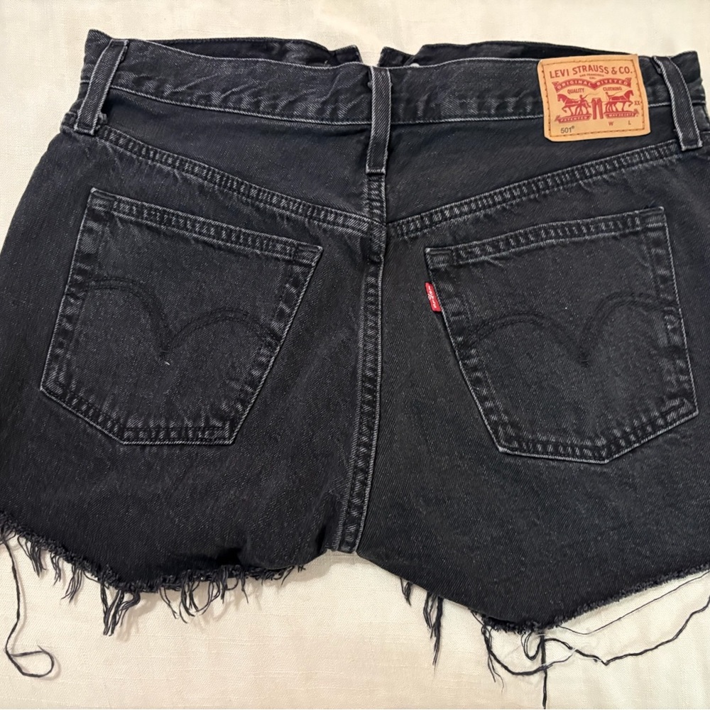 Levi 501 original short in step on it - Picture 2 of 3